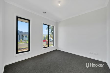 22 Karen Road, Tarneit VIC, Belconnen - Photo 2