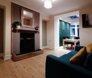 4 bedroom terraced house to rent - Photo 2