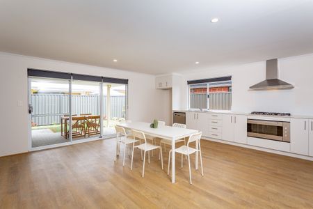 Upper Swan - Photo 3