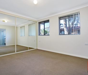 Spacious Family Friendly Home! - Photo 5