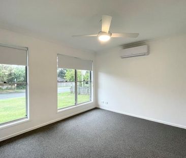 Charming 3-Bedroom Home. - Photo 4