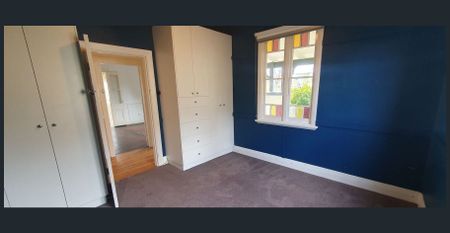 Spacious 4-Bedroom Family Home in Central West Tamworth - Photo 3