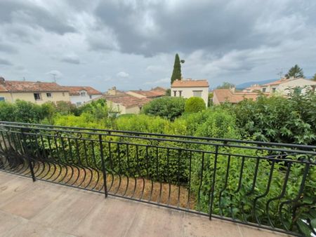 Appartement 2 Pièces 45 m² - Photo 2