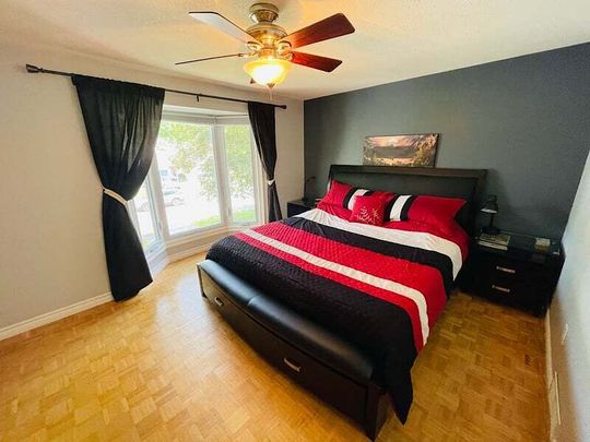 60 Glen Park Drive, Blackburn Hamlet, Ottawa, ON - Photo 1