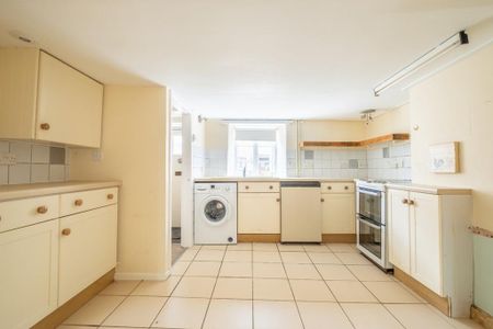 2 bedroom terraced house to rent - Photo 3