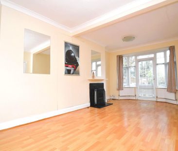 3 bedroom end of terrace house to rent - Photo 1
