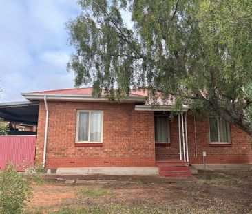 48 Edinburgh Tce, Port Augusta - Photo 4