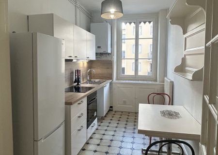 APPARTEMENT T2 A LOUER - LYON 7EME ARRONDISSEMENT - 72.17 m2 - 1 180 € charges comprises par mois - Photo 3
