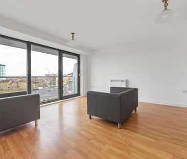 2 bedroom apartment to rent - Photo 3