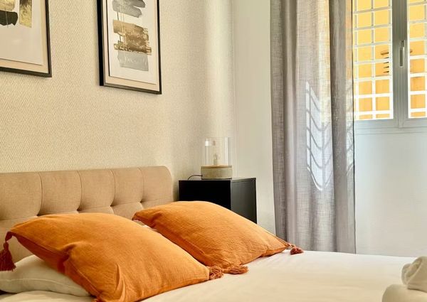 Plaza de Doña Trinidad, Málaga, Andalusia 29007