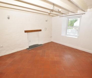 2 bedroom end of terrace house to rent - Photo 3