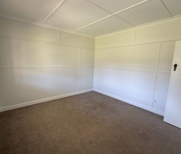 Centrally Located House - Photo 5