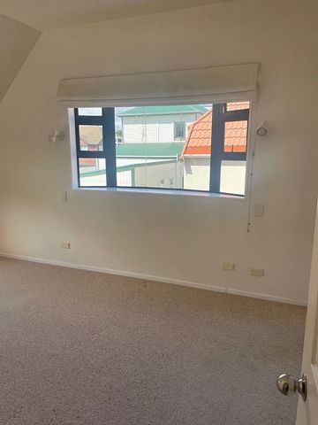 Karori City End 3 Bedroom Townhouse - Photo 3