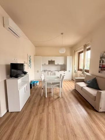 Piazza della Stazione, Florence, Tuscany 50123 - Photo 3