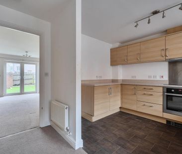 3 bedroom terraced house to rent - Photo 4