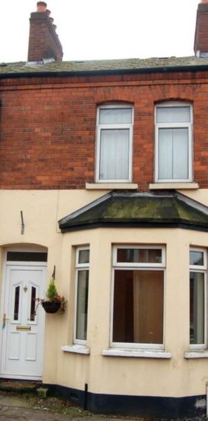 17 Pomona Avenue, BT43AL, Belfast - Photo 1