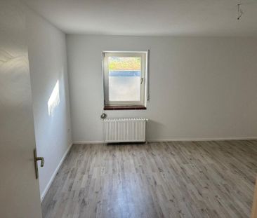 ERSTBEZUG NACH SANIERUNG: Traumhafte 3-Zimmer-Wohnung in Ginsheim - Foto 1