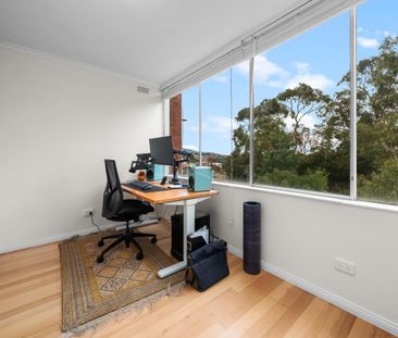 Tucked Away in Mount Stuart - Photo 2