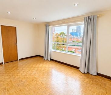 2 Bed Flat, Edencroft, B15 - Photo 1