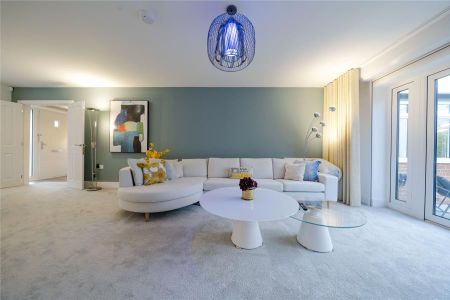 Lakeview Lane, Camberley, Surrey, GU16 - Photo 2