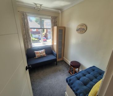 3 bedroom semi-detached house to rent - Photo 5