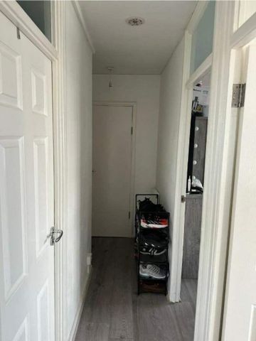 House share to rent - Photo 4