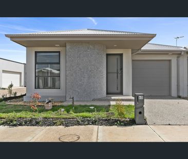 33 Pennings Rd, Wyndham Vale, Vic 3024 - Photo 1