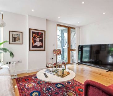 A stylish contemporary two bedroom third floor apartment with outside space. - Photo 5
