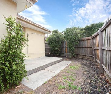 Immaculate 3 Bedroom Home&excl; &lpar;No Furnishing&rpar; - Photo 6