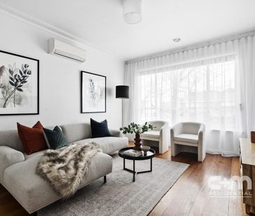 Lovely 2-Bedroom Townhouse - Photo 1