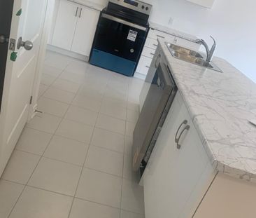 For Lease - 439 Dougall Avenue Unit# # 302, Caledon, Ontario - Photo 5