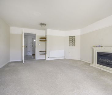 3 Bedroom - Photo 6