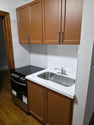 For Lease - 35 Jane Street Unit# 4, Toronto, Ontario - Photo 1