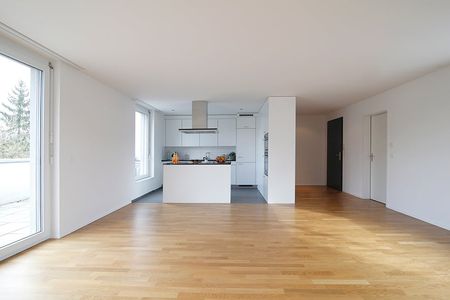 "Exklusives Wohnen mit Terrasse garantiert!" - Photo 2