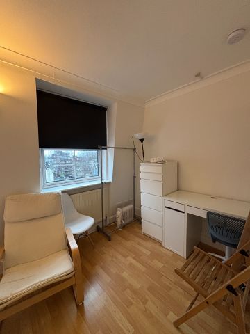 2 Bed Flat, Drummond Street, NW1 - Photo 3