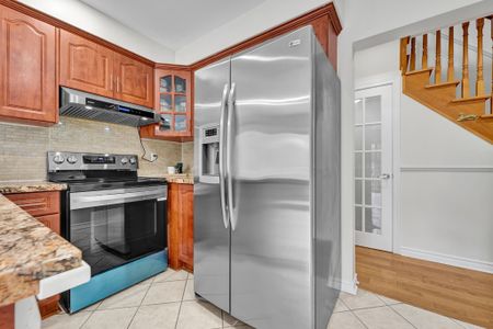 For Lease - 136 Clover Bloom Road, Brampton, Ontario - Photo 2