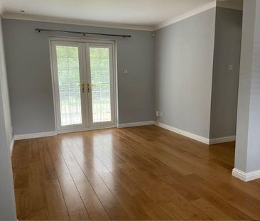 3 bedroom flat to rent - Photo 1