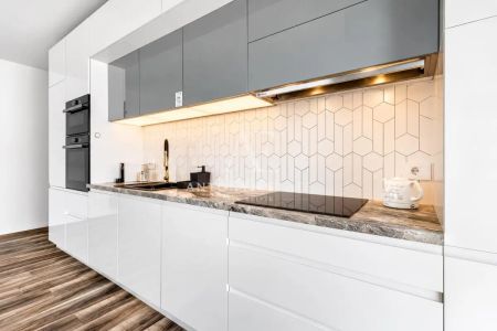 Apartament 3 camere | Prima Onestilor | Bloc Nou - Fotografie 2