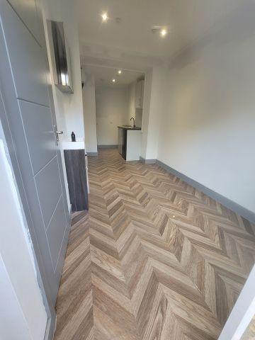 Studio Flat, Graham Road, E8 - Photo 5