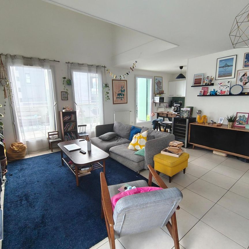 Location Appartement 5 pièces 106m² BORDEAUX 33300 - Photo 1