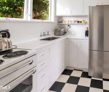 2-BEDROOM IN BUCKLANDS BEACH - Photo 1