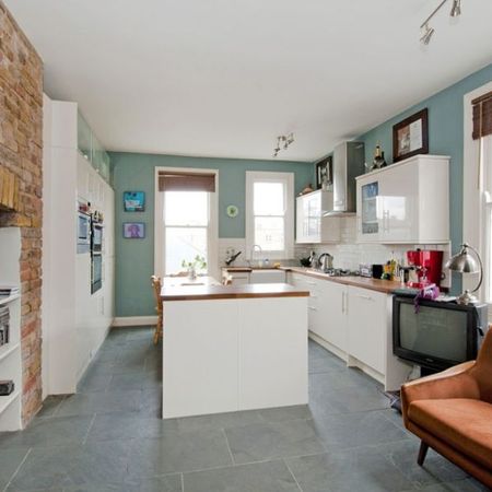 1 Bedroom Flat To Let - Photo 4