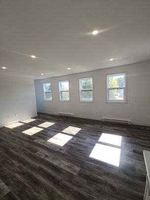 For Lease - 9 Queen Street Unit# 205, Springwater, Ontario - Photo 1