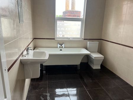 3 Bed Flat, Fishponds Road, BS16 - Photo 4