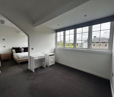 Hensol Castle Park, Pontyclun - Photo 2