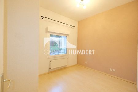 Location Appartement 3 pièces 71m² ST PRIEST EN JAREZ 42270 - Photo 4