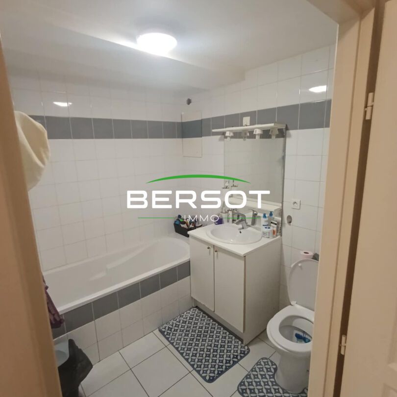 T2 centre ville au rdc - Photo 1