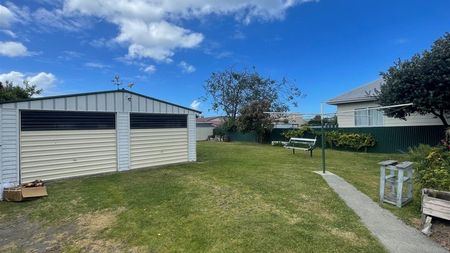 Tidy 3 Bedroom Family Home in Te Hapara! - Photo 5