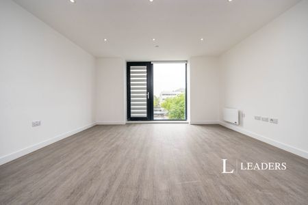 2 bedroom apartment to rent Buckingham Court, 400 Silbury Boulevard, Milton Keynes, MK9 - Photo 3