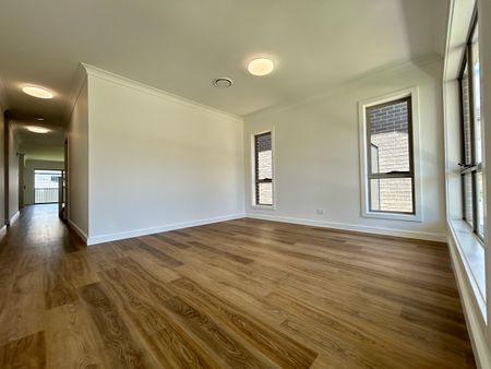 7 Stringybark Road, Oakville NSW 2765 - House For Rent | Domain - Photo 4